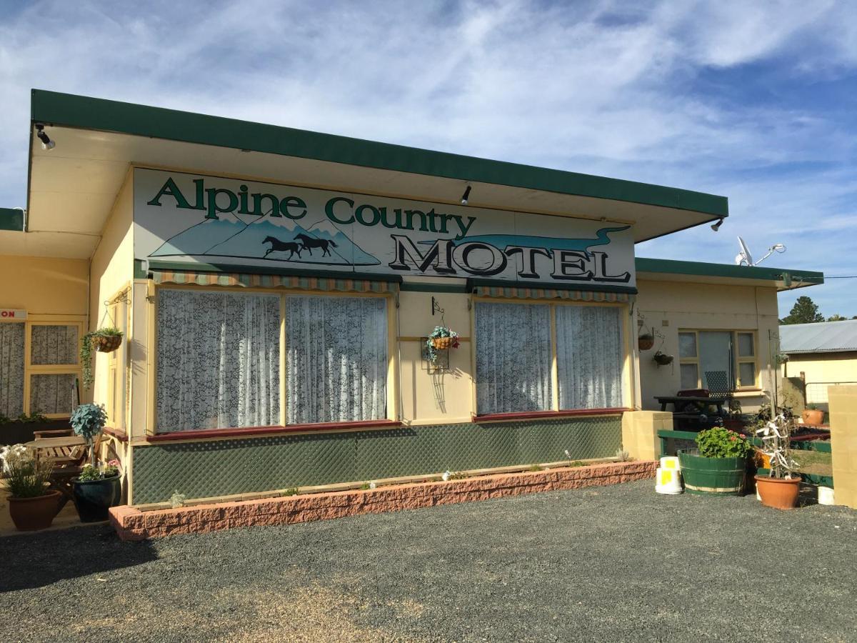 Alpine Country Motel Plus Free Coffee Cooma Exterior photo